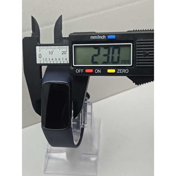 Fitbit Charge 5 Fitness Tracker GPS SpO2 Sleep Monitor Activity W/ Charger Bands - Picture 5 of 11